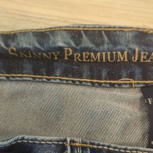 Faded Glory Premium Skinny Jeans - Blue - Women's size 16 - Picture 4 of 13